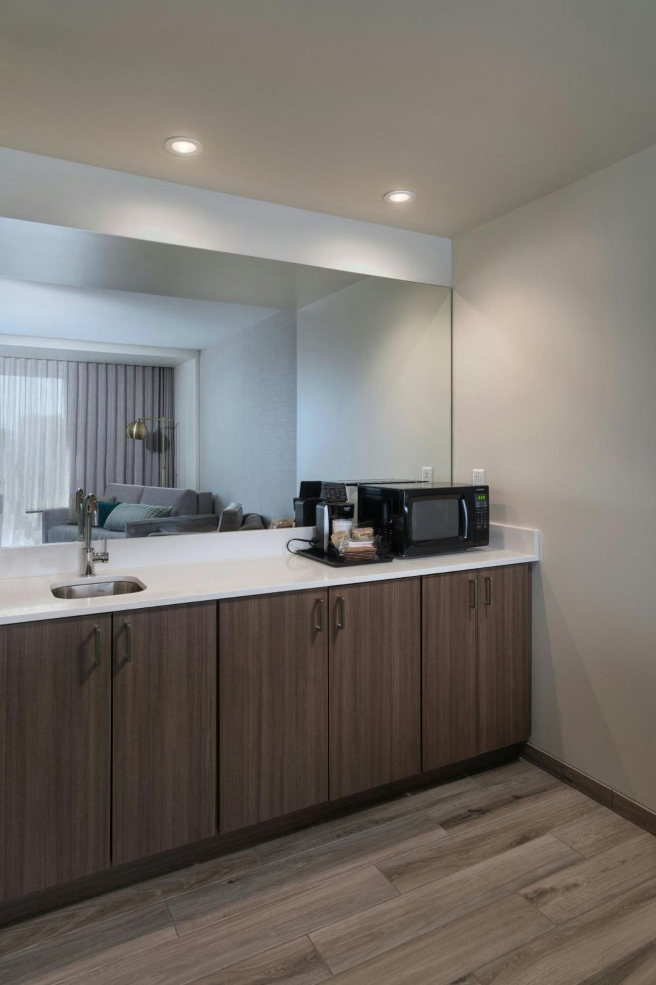 คอร์ตยาร์ด บาย แมริออท เซนต์หลุยส์ เบรนต์วูด Hotel Richmond Heights ภายนอก รูปภาพ
